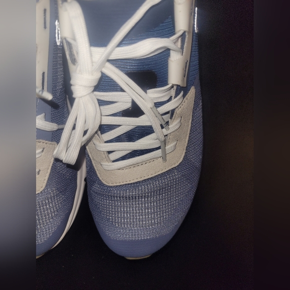 On Running casual sneakers Cloudrift size women's 8.5 color Metal/Navy - Picture 5 of 12